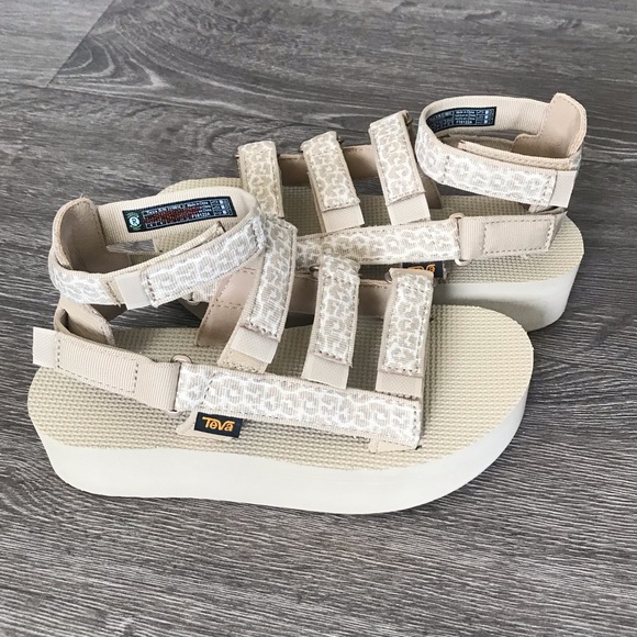 Teva Shoes - TEVA MEVIA PLATFORM SANDAL